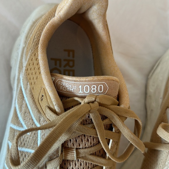 Women’s New Balance Fresh Foam 1080 - Picture 3 of 8